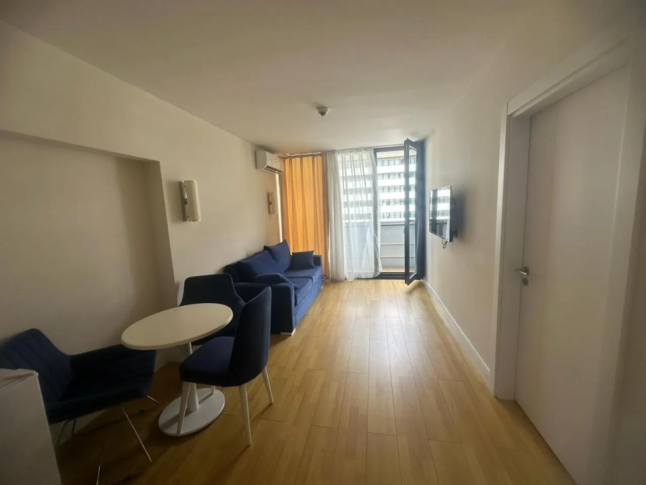 Apartments In Orbi City 바투미